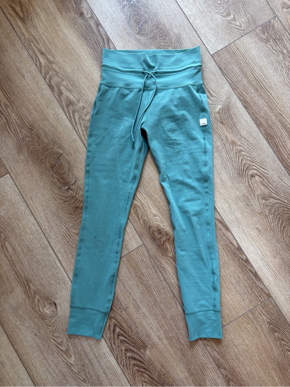 Vuori Daily Legging in aqua green/blue